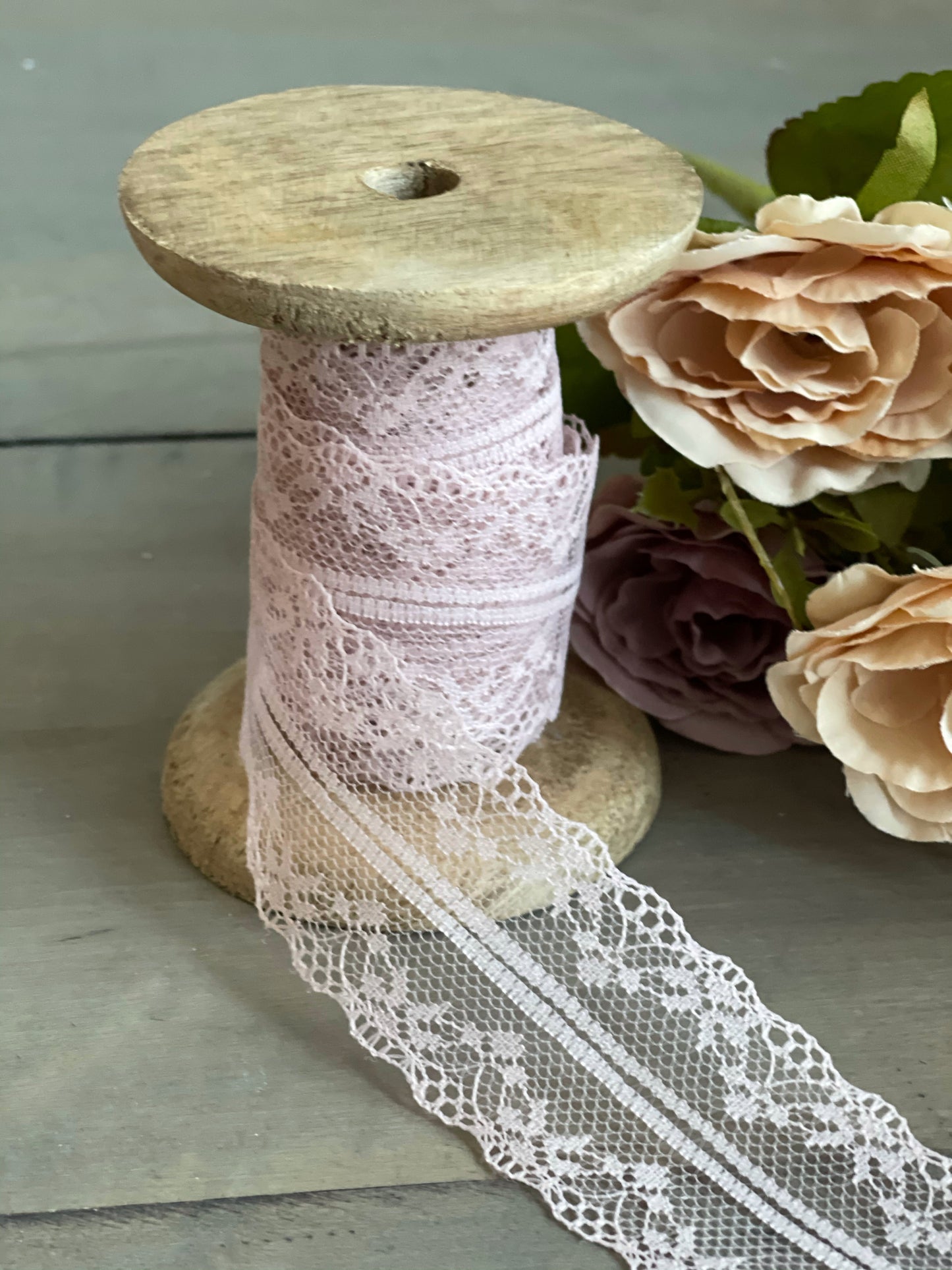 Retro Pink Lace (10 yards)